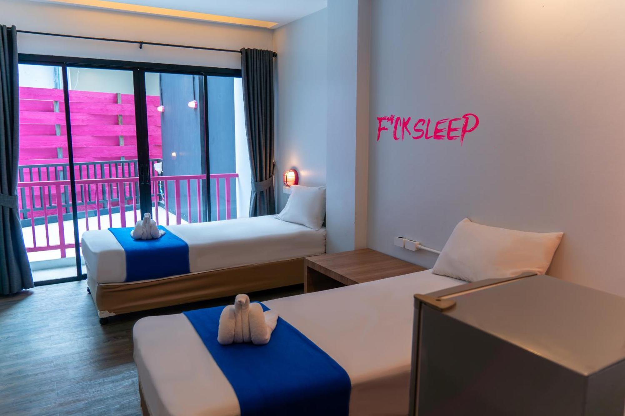 Hostel Slumber Surf Phuket Kata Exteriér fotografie