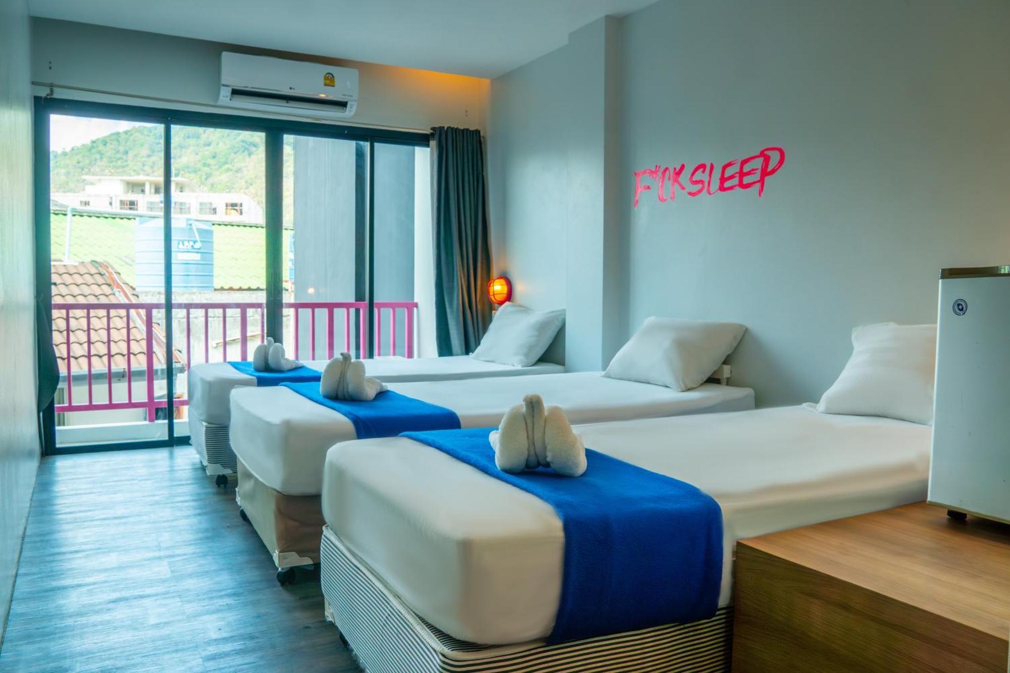 Hostel Slumber Surf Phuket Kata Exteriér fotografie